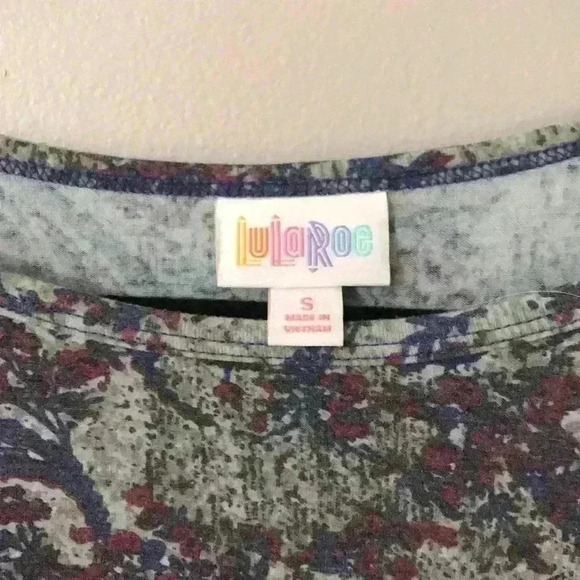 LuLaRoe Irma top - Picture 2 of 4